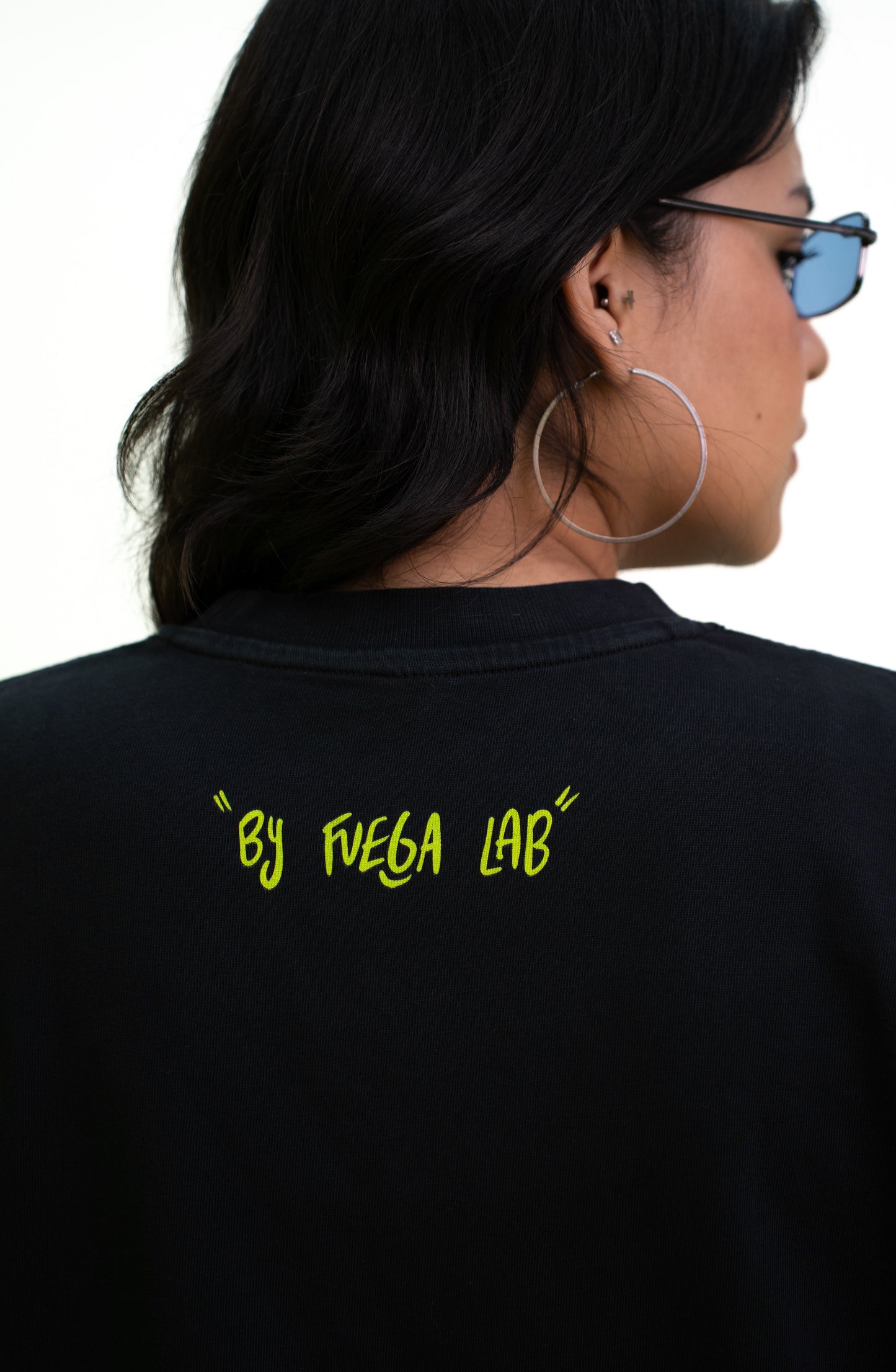 T Shirt Fuega negra oversized