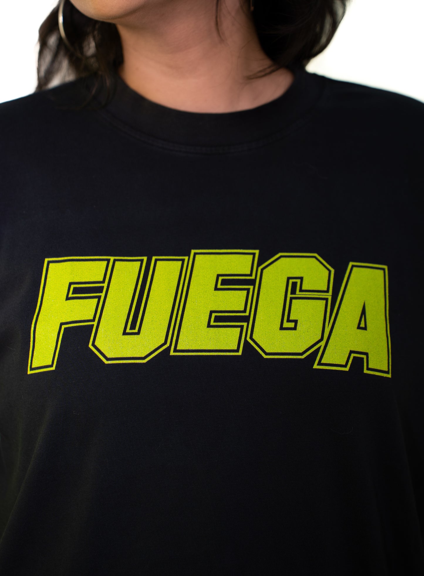T Shirt Fuega negra oversized