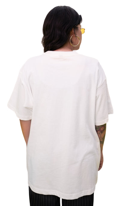 T Shirt Fuega blanca oversized